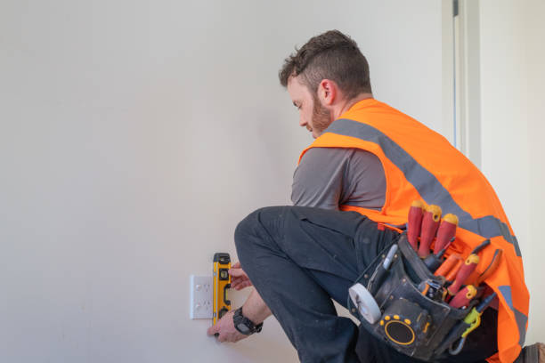 Best Circuit Breaker Repair  in Lakeview, OR